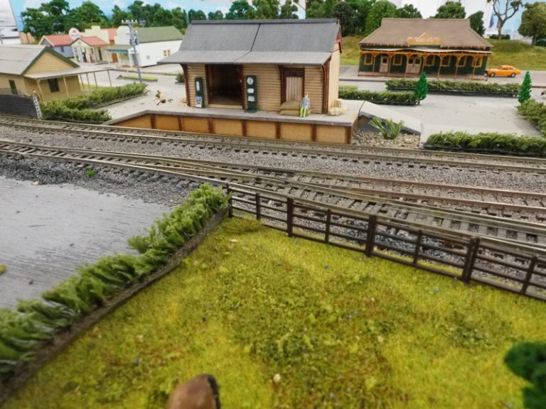 Rail & model detail