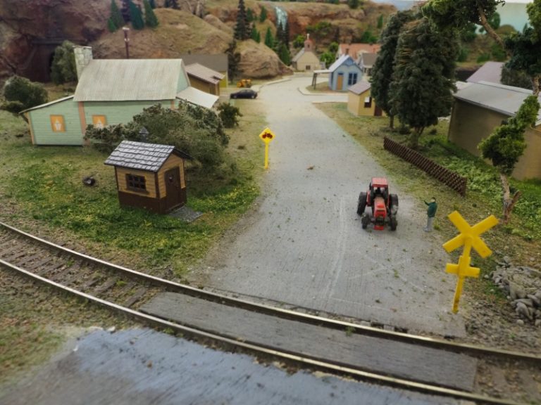 Rail crossing